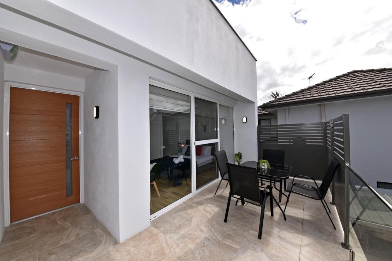 2X2 Modern Apartment Near Airport And City Perth Exterior foto