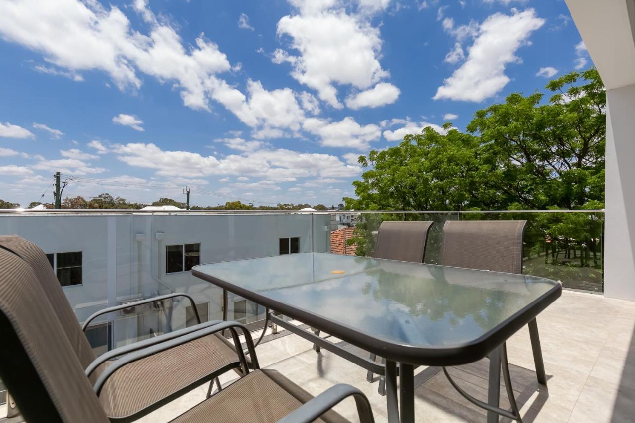 2X2 Modern Apartment Near Airport And City Perth Exterior foto